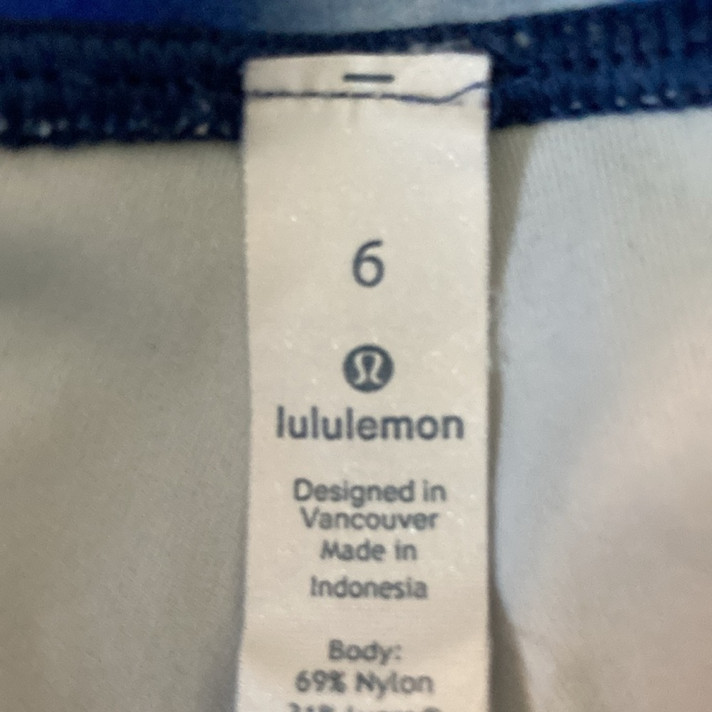 Lululemon - Picture 4 of 6